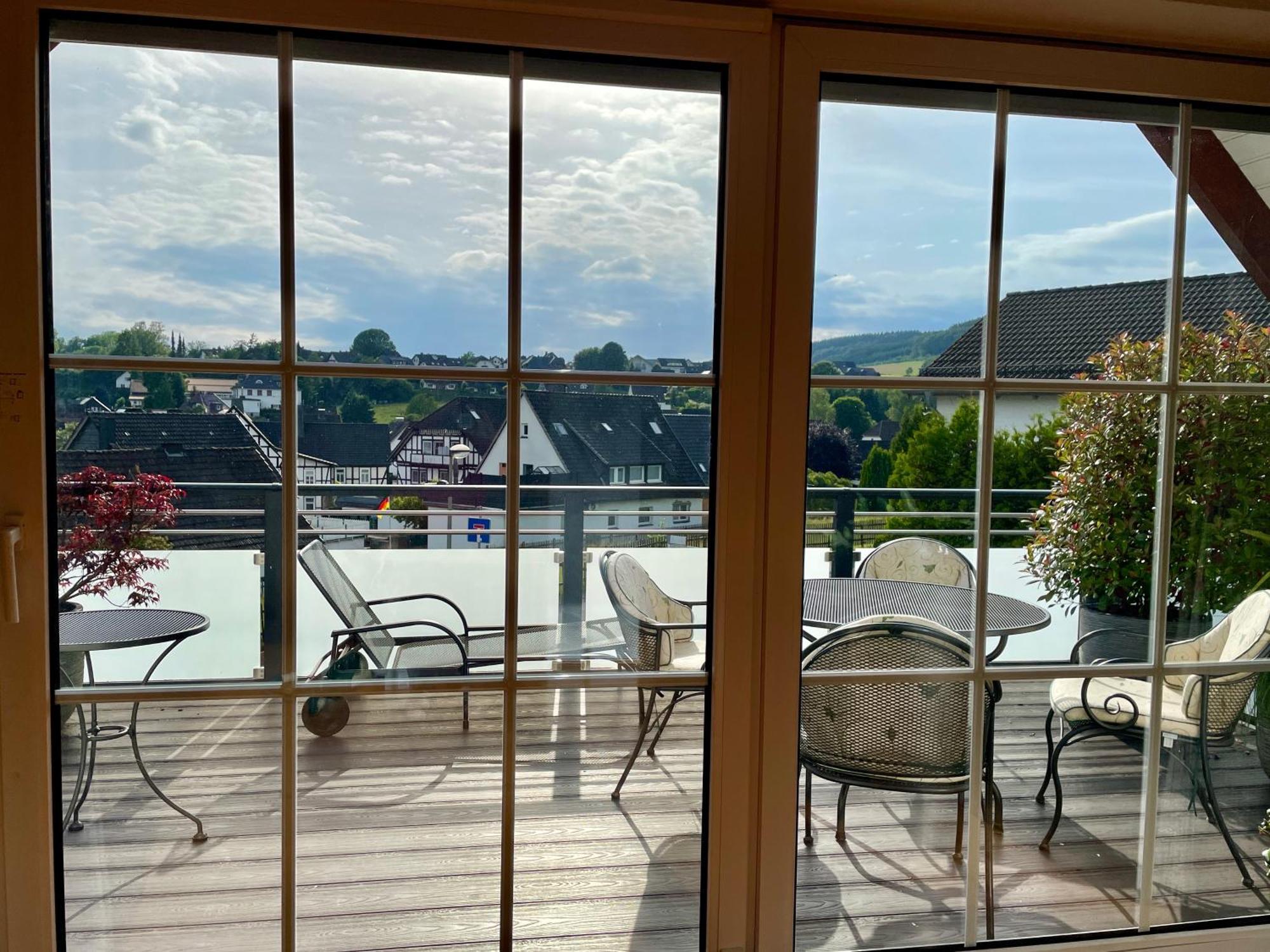 Moderne Ferienwohnung Mit Sonnenbalkon In Fretter Finnentrop Zewnętrze zdjęcie